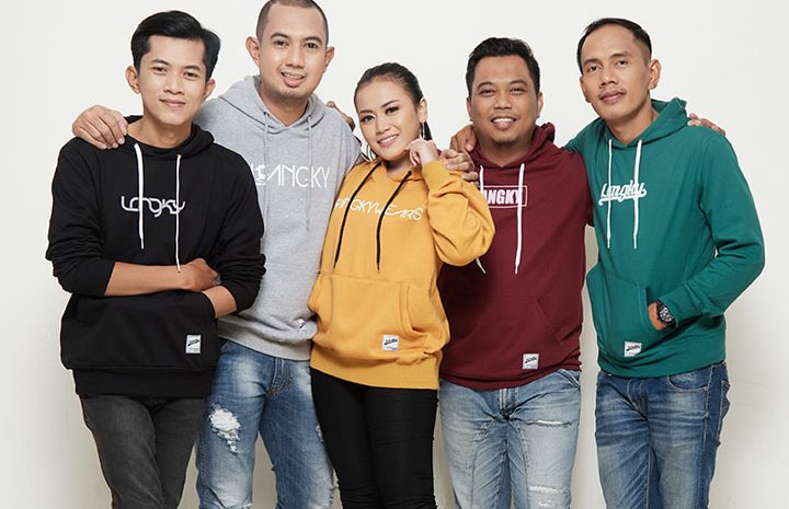 Lagu Merpati Band & Bening Septari Mengudara, Melly Goeslaw Kasih Selamat!