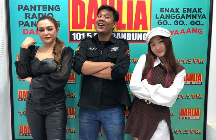 Marisha Putri Promo Radio Bareng Sandrina