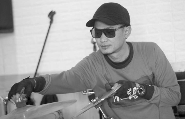 Hendry Drumer Band Nirwana Ditinggal Ibunda Selamanya