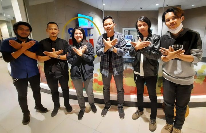 Serunya Nirwana Band Jadi Juri Final “Nyayur” Radio RDI