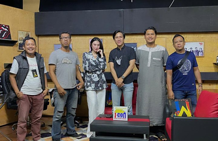 Shella O Berbagi Cerita Soal “Cintaku Karena Allah” di Podcast Sriwijaya TV